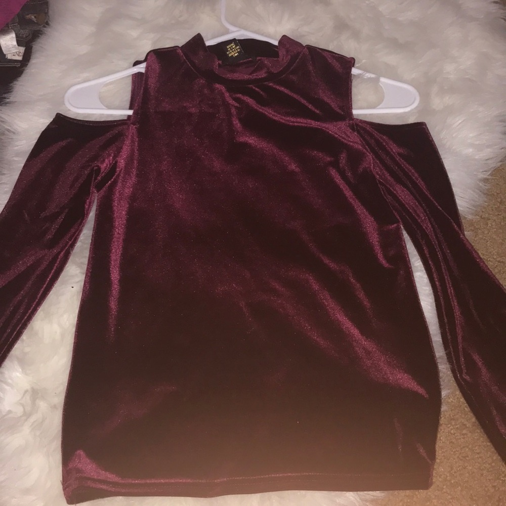 Long sleeve burgundy shirt